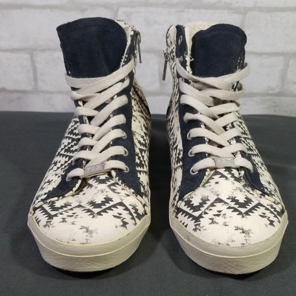 Kim & Zozi hippie bling distressed  sneakers 9